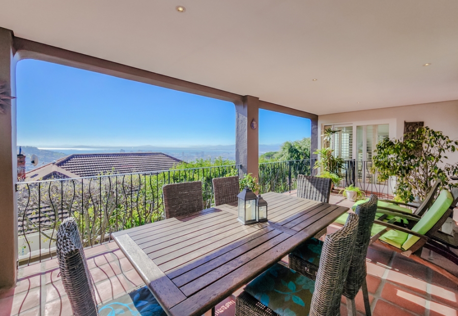 4 Bedroom Property for Sale in Oranjezicht Western Cape